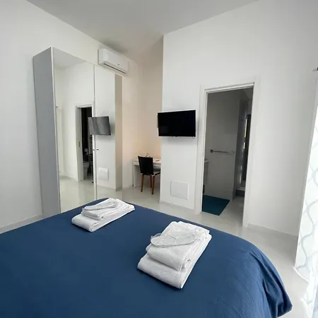 Bed and breakfast Holden House Bari