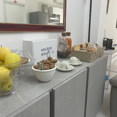 Holden House Bed and breakfast 3*